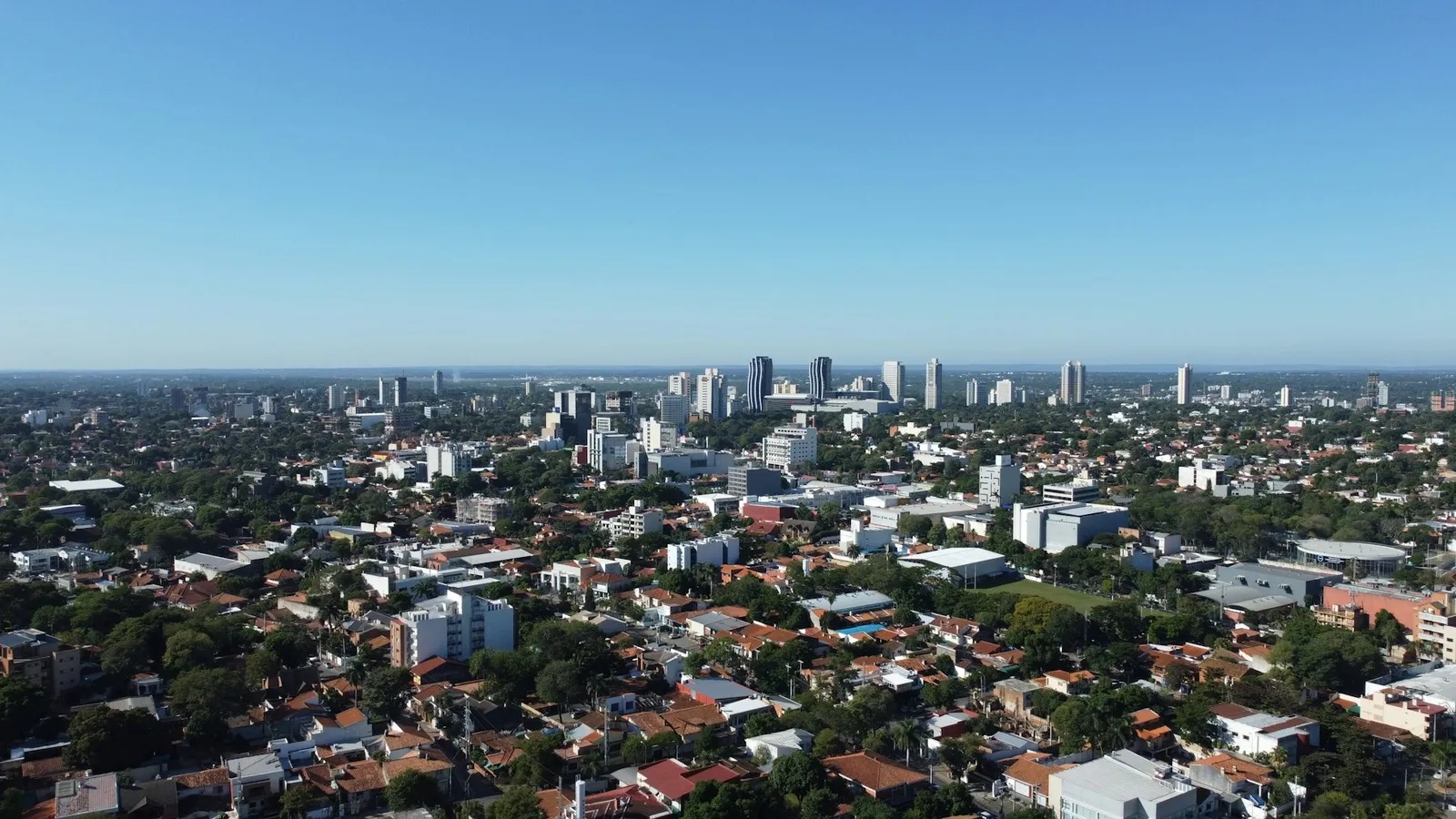Vista de Asunción con edificios